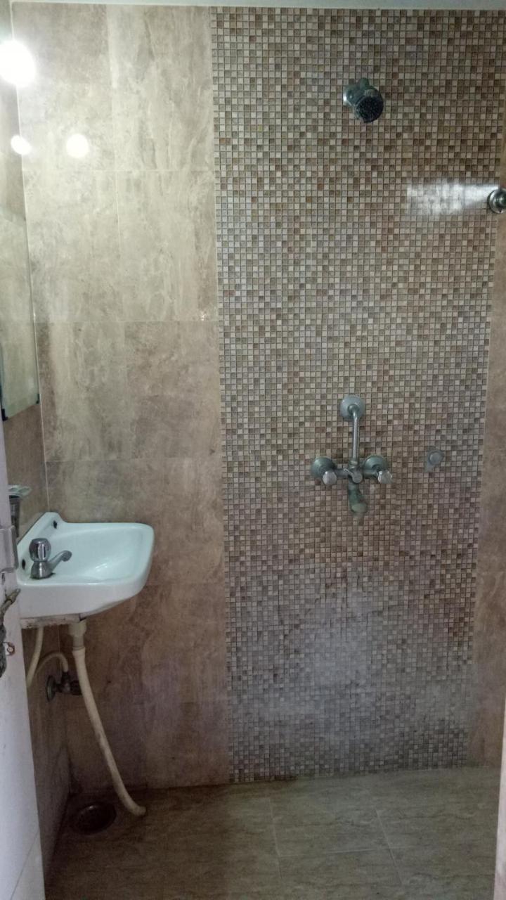 Ishan Paying Guest House Varanasi Exterior foto