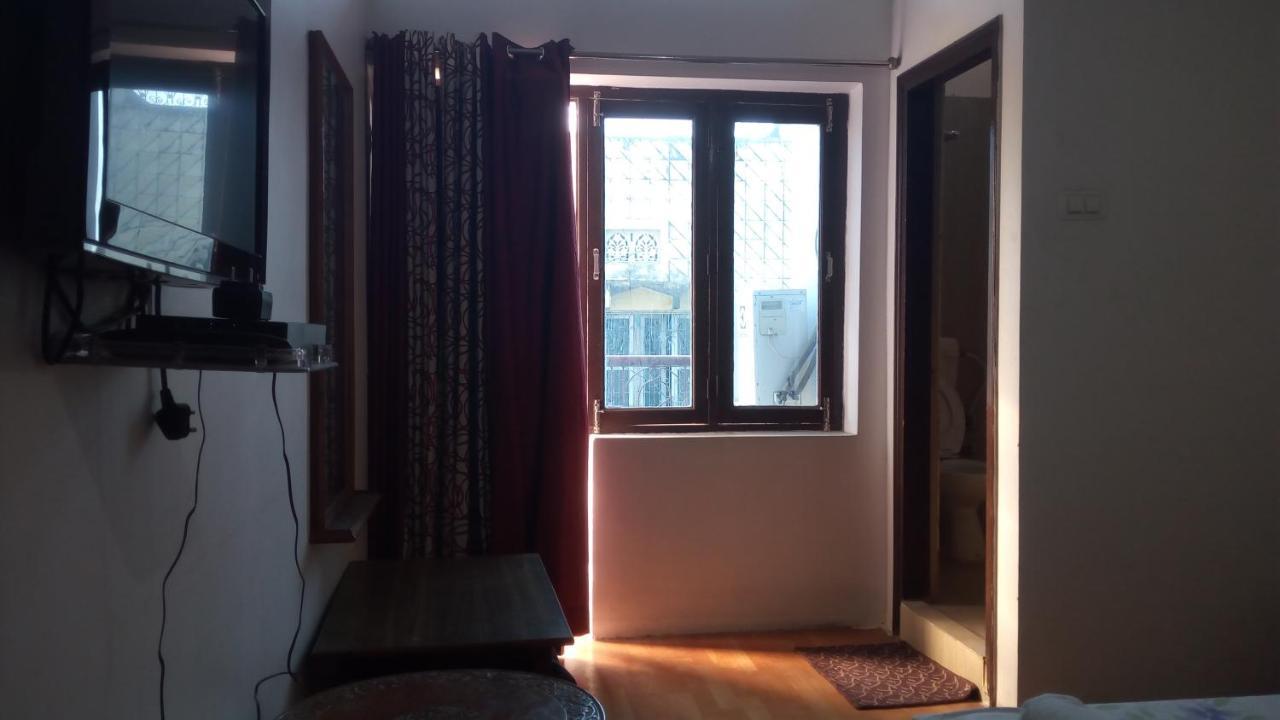 Ishan Paying Guest House Varanasi Exterior foto