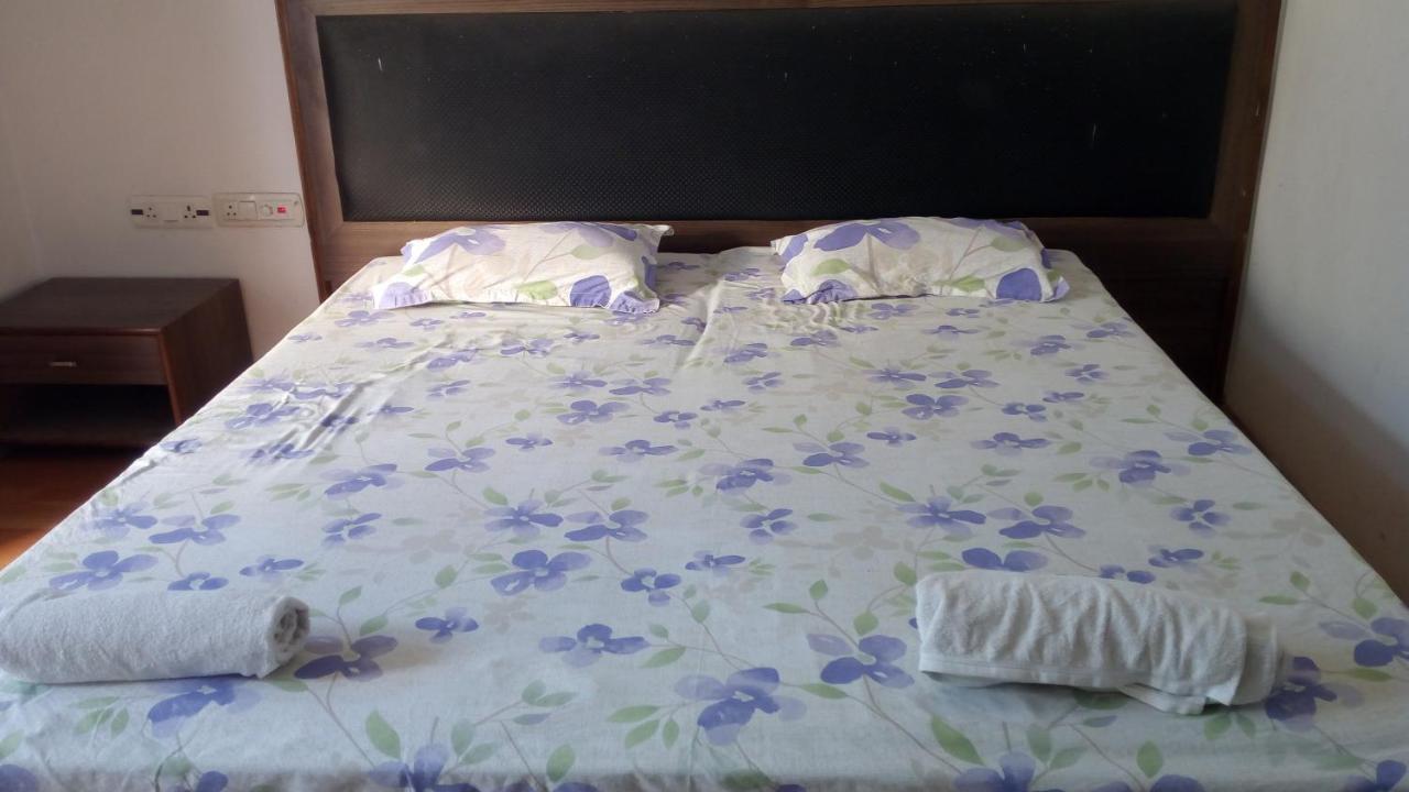 Ishan Paying Guest House Varanasi Exterior foto